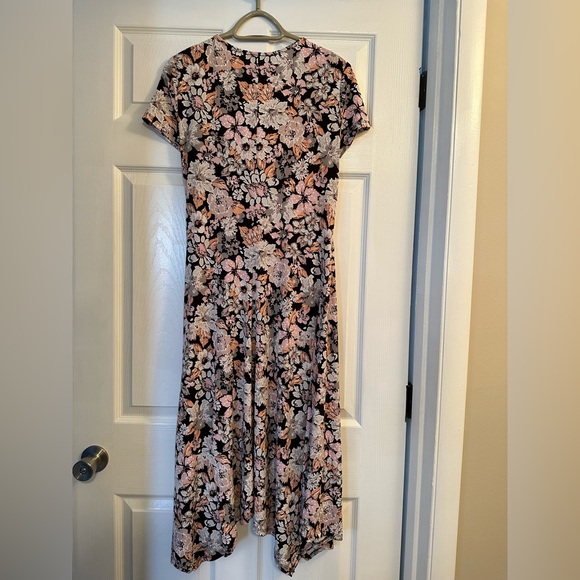 Cute short sleeve dress - Picture 3 of 5
